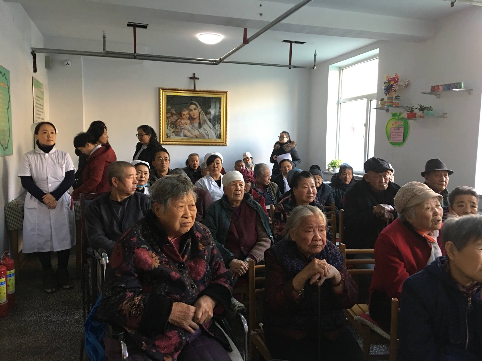 鹿丹村社区举办老年人保健知识讲座_罗湖社区家园网
